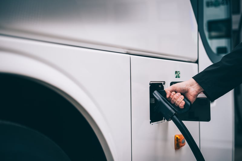 Rekrytointikumppanuus vauhdittamassa YES-EU:n kasvua ja kansainvälistymistä energiamurroksessa